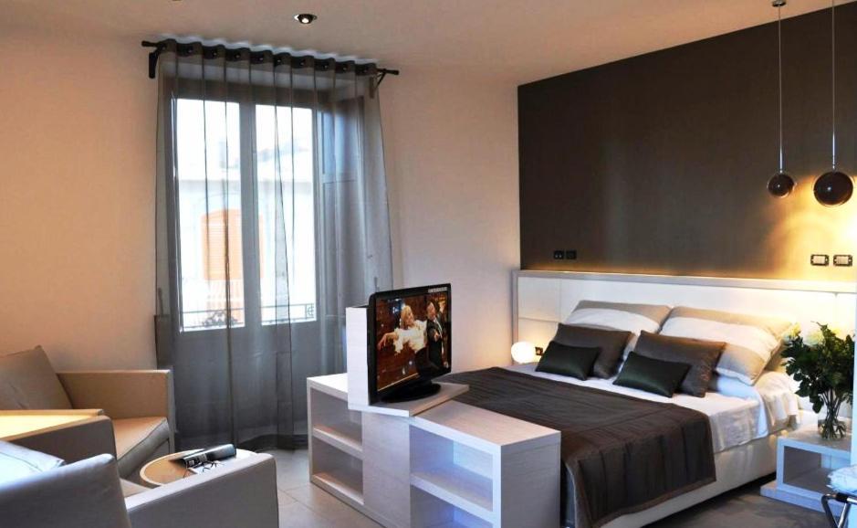 Hotel Palazzo Fortunato SantʼAgata di Militello Δωμάτιο φωτογραφία