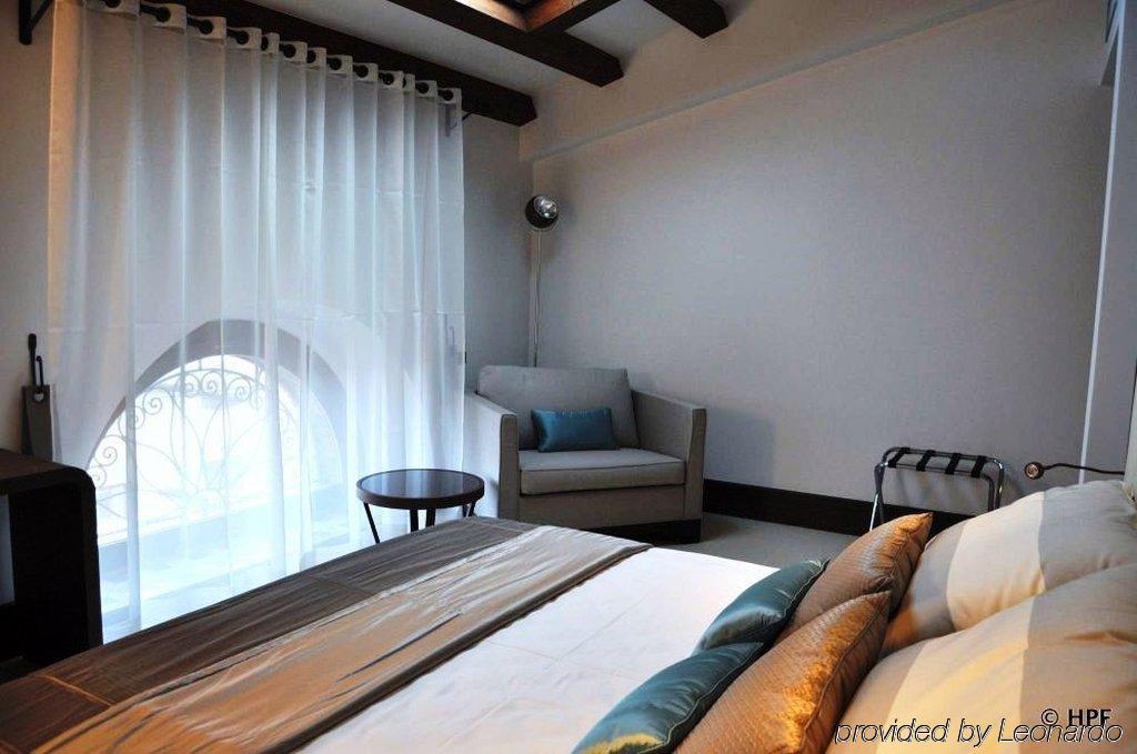 Hotel Palazzo Fortunato SantʼAgata di Militello Εξωτερικό φωτογραφία
